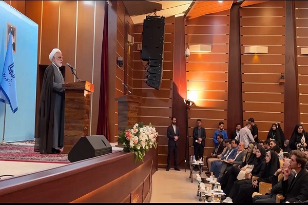 حجتالاسلام والمسلمین محسنی اژهای در جمع دانشگاهیان بوعلی سینا همدان حجتالاسلام والمسلمین محسنی اژهای در جمع دانشگاهیان بوعلی سینا همدان