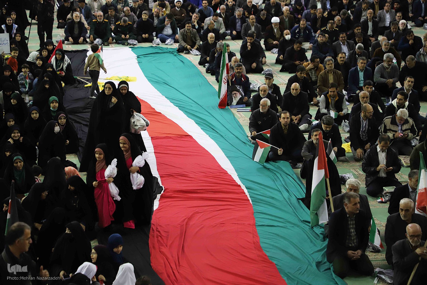 تجمع مردم تبریز در اعتراض به جنایات اسرائیل در غزه