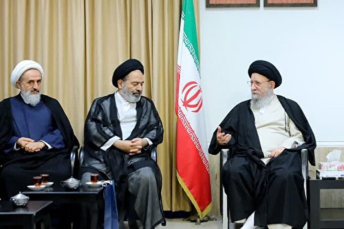 خدمت به زائران حج در آموزه‌های دینی جایگاه رفیعی دارد