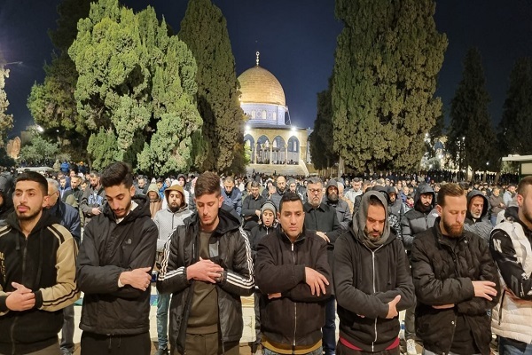 مسجدالاقصی؛ میزبان حضور گسترده فلسطینیان در شب بیست و سوم رمضان