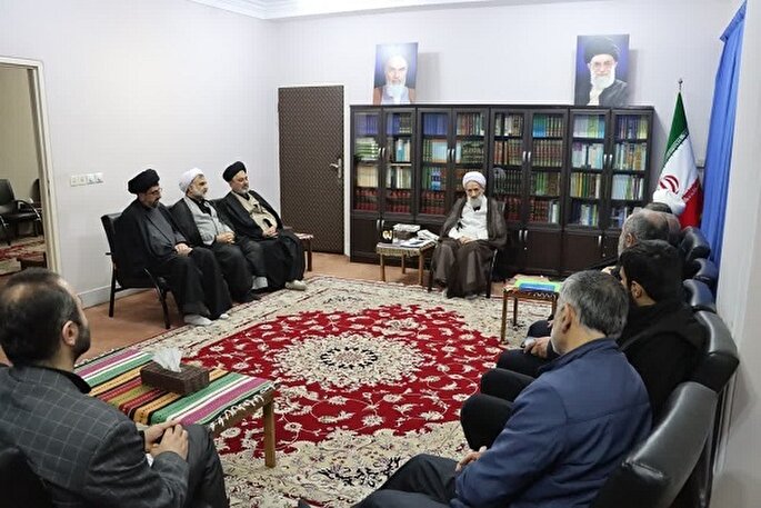 عکس | نشست مدیر و اعضای شورای سیاست‌گذاری ائمه جمعه استان مازندران