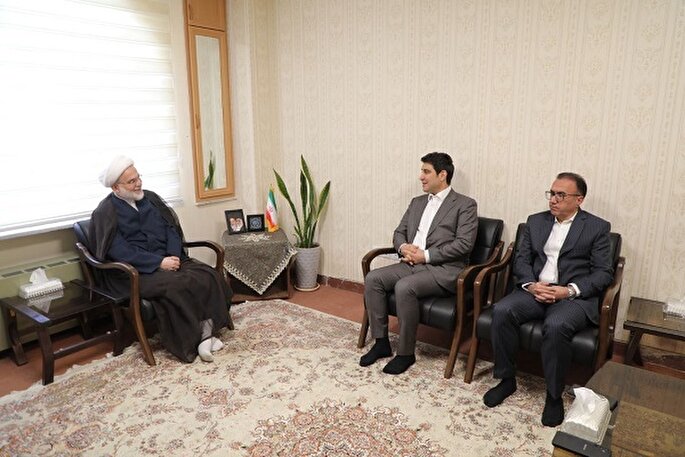 تحقق شعار سال؛ زمینه‌ساز توسعه و اشتغال استان کردستان