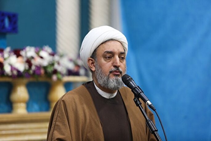 دوستی با مؤمنان و دشمنی با کفار از رموز پیروزی اسلام است