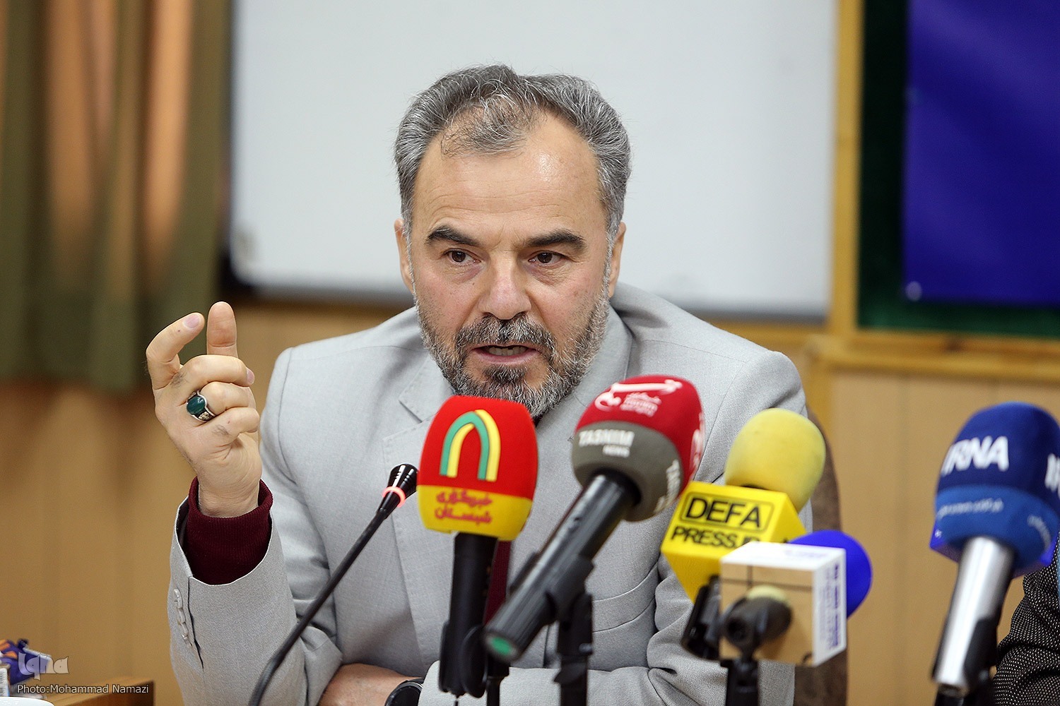 میکائیل باقری