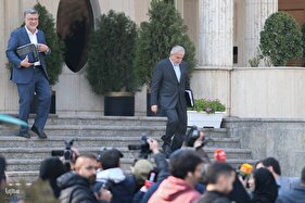 اعضای هیئت دولت در جمع خبرنگاران