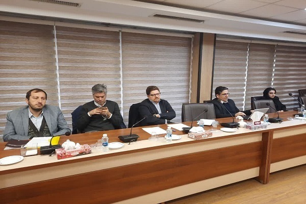 فلسفه اسلامی متأخر و میراث دینانی دچار «امتناع امر سیاسی» است فلسفه اسلامی متأخر و میراث دینانی دچار «امتناع امر سیاسی» است