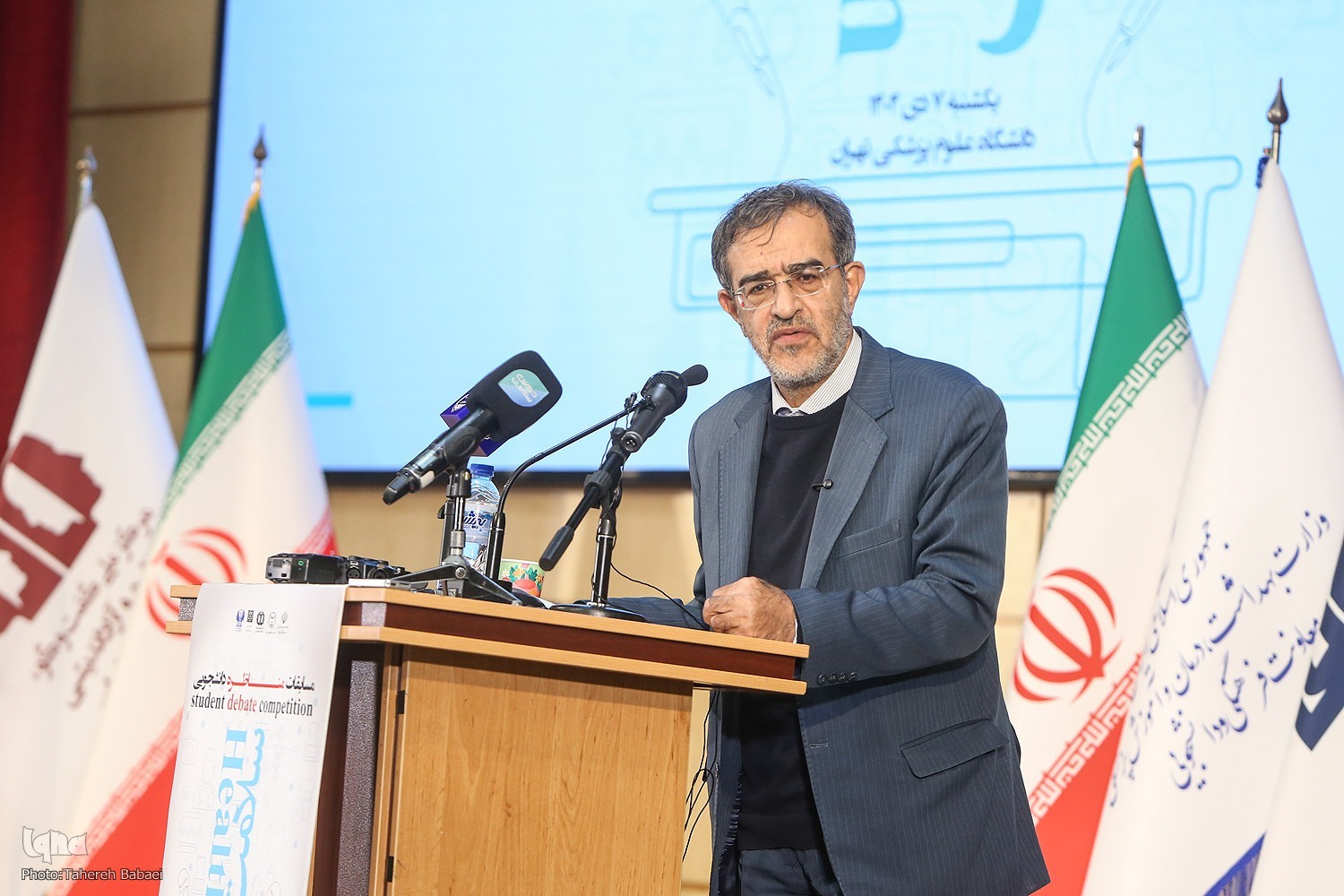 بخشی مهمی از سلامت مردم به توزیع عادلانه قدرت، ثروت، خدمات و کالا وابسته است