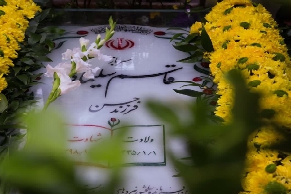 هنوز کامل نشده/// صوت ندارد////برای الگوسازی از سردار دلها باید از تمامی زوایای به روایت ایشان پرداخت هنوز کامل نشده/// صوت ندارد////برای الگوسازی از سردار دلها باید از تمامی زوایای به روایت ایشان پرداخت