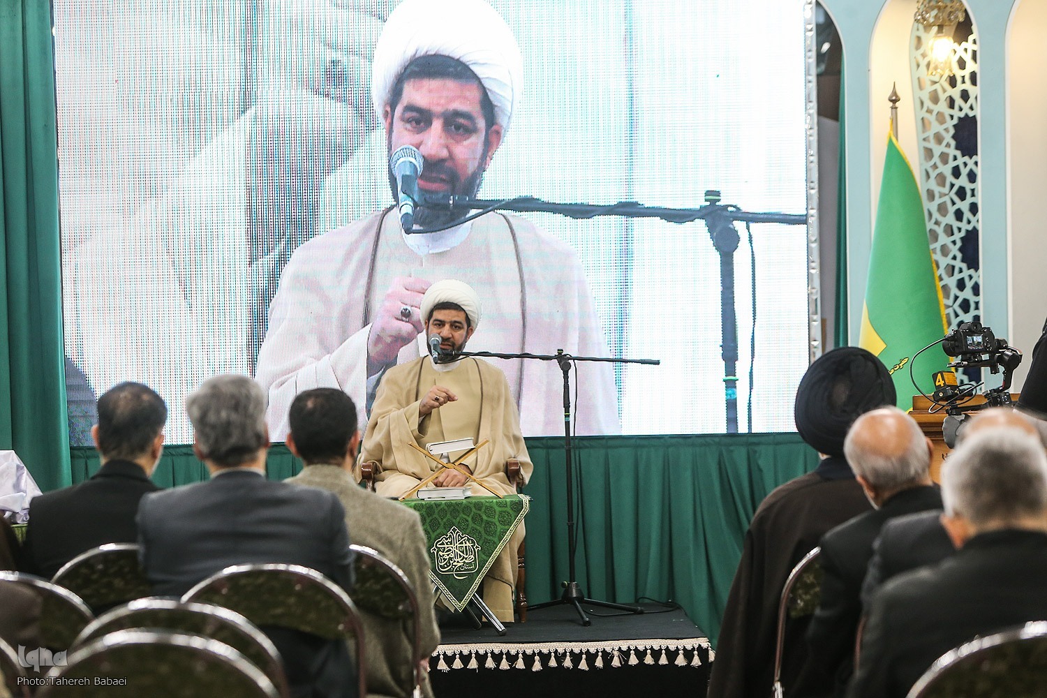 از بعثت پیامبر تا صحیفه سجادیه؛ تفسیر معنای زندگی از بعثت پیامبر تا صحیفه سجادیه؛ تفسیر معنای زندگی