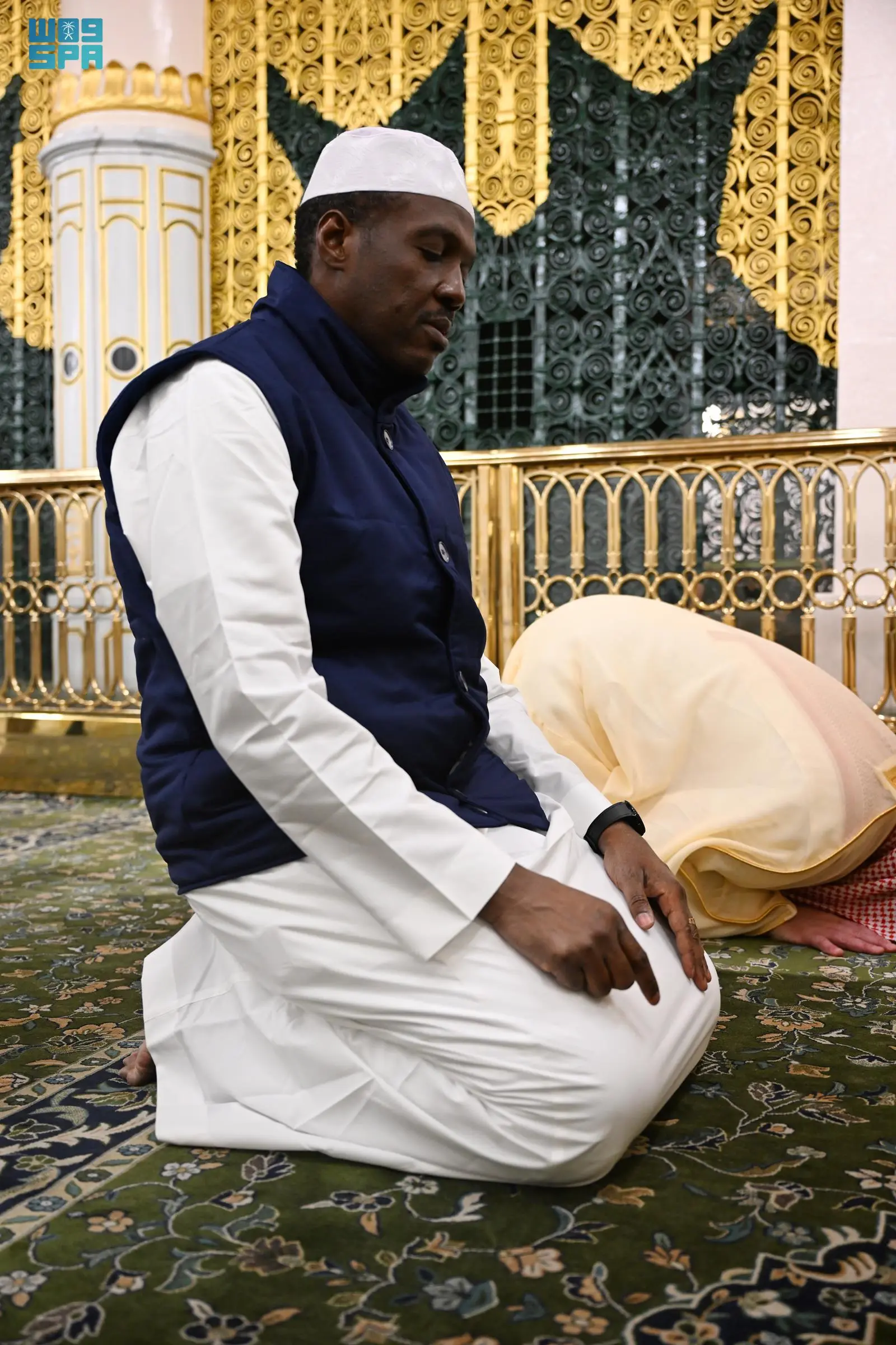 تشرف نخست‌وزیر مالی به مسجدالنبی(ص)