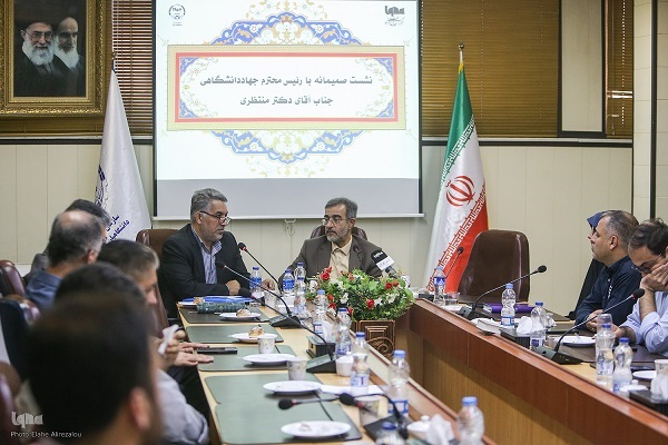 دیدار صمیمانه رئیس جهاددانشگاهی با اعضای سازمان قرآنی و ایکنا