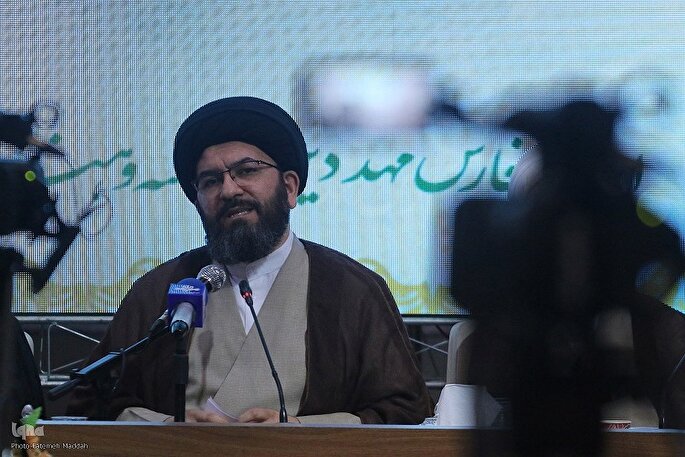 هیچ استانی در تربیت حافظان قرآن به صورت متمرکز رقیب فارس نیست