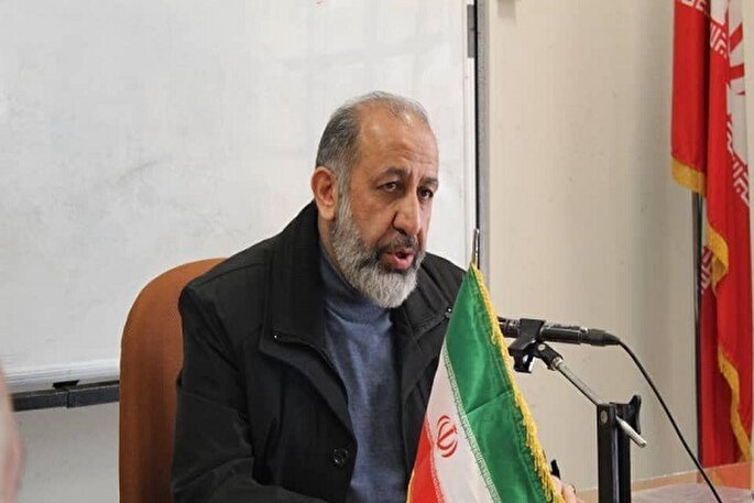 انفاق حب دنیا را در وجود انسان کم می‌کند