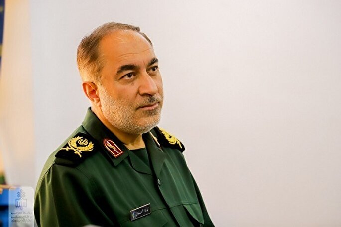 آسیب و چالش‌های مساجد مسئله‌یابی شود