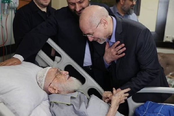 عیادت قالیباف از آیتالله نوری همدانی عیادت قالیباف از آیتالله نوری همدانی