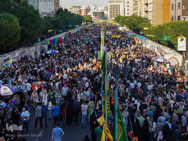 این است کشور امام رضا(ع)؛ شادترین مردم در میلاد رئوف‌ترین امام