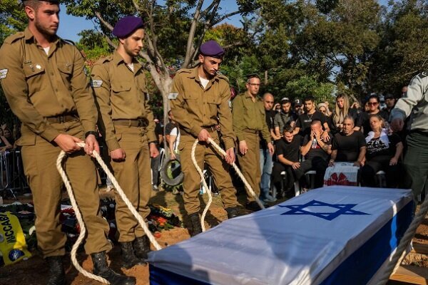 از تظاهرات شهرکنشینان برای پایان دادن به جنگ غزه تا زخمی شدن 9 نظامی صهیونیست از تظاهرات شهرکنشینان برای پایان دادن به جنگ غزه تا زخمی شدن 9 نظامی صهیونیست