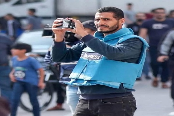 پیکر شهید «اصلیح» خبرنگار مشهور فلسطینی تشییع شد + فیلم پیکر شهید «اصلیح» خبرنگار مشهور فلسطینی تشییع شد + فیلم