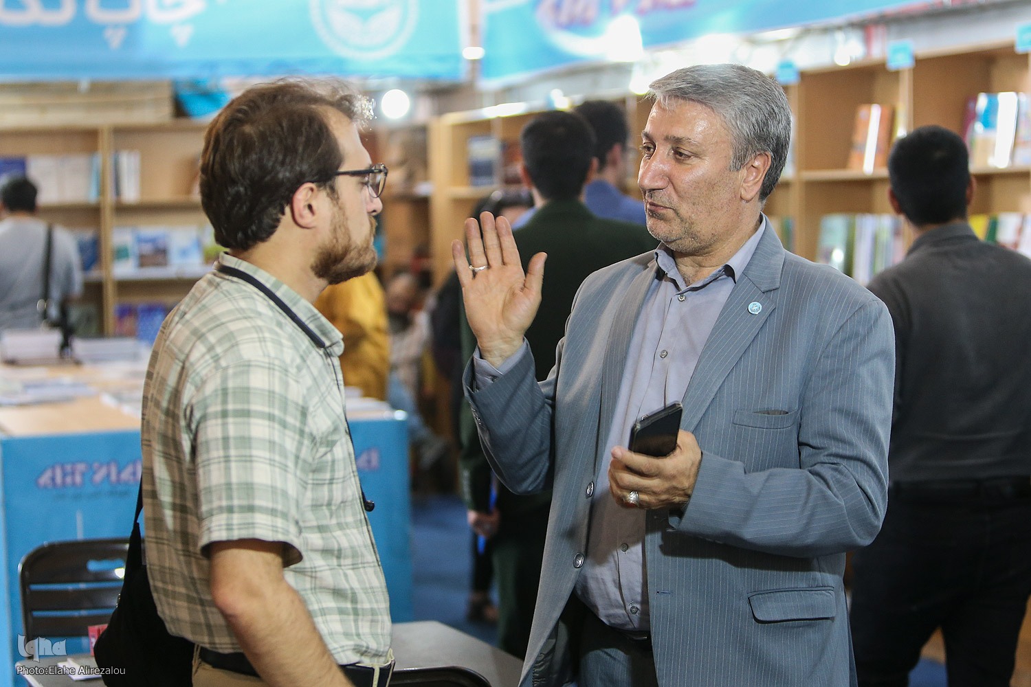 سایه سنگین گرانی کتاب و بی‌اثری بن‌های خرید دانشجویی