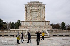 تعارضی میان باورهای مذهبی فردوسی و شاهنامه وجود ندارد