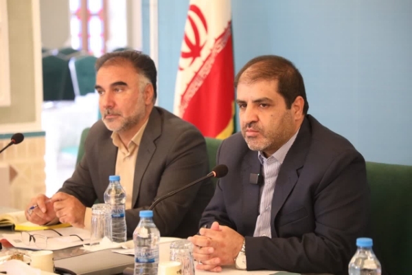 موضوعات سیاسی به بستری برای مشارکت حداکثری تبدیل شود