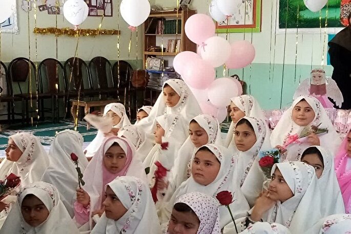 عهدی آسمانی برای فرشتگان زمینی در جشن تکلیف دختران ملایری