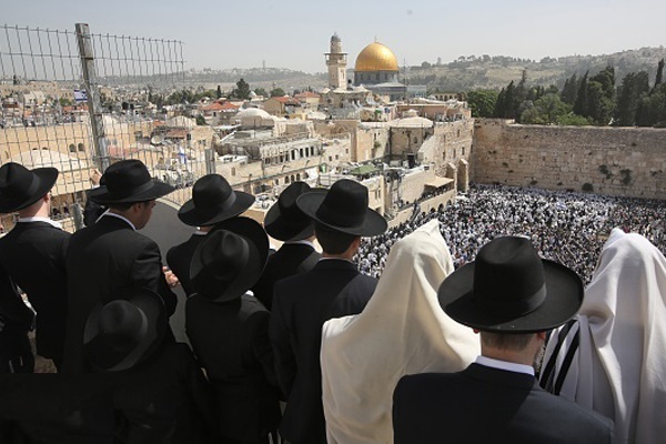 خاخامها چگونه سرنوشت اسرائیل را تعیین میکنند؟