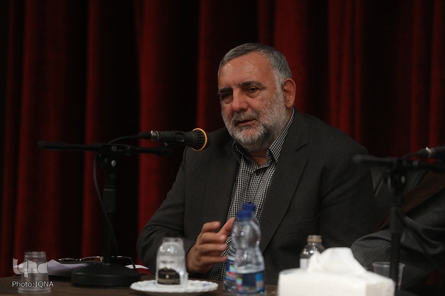 محسن جوادی، استاد دانشگاه قم محسن جوادی، استاد دانشگاه قم