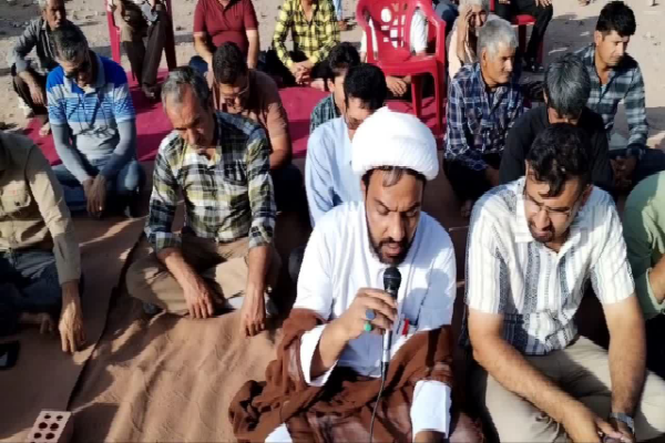 عکس | قرائت دعای عرفه در توابع یزدان‌آباد