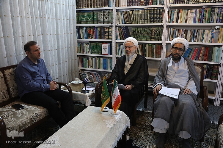 شیعه در مسندنویسی حرف اول  را می‌زند