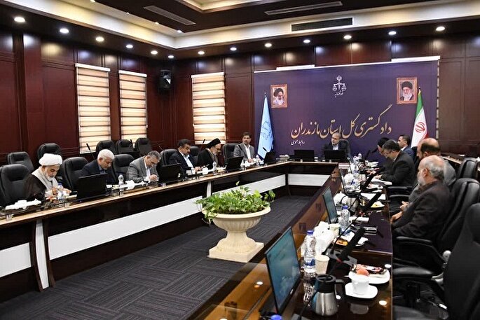 مدیران و کارکنان اهتمام بیشتری به حضور در نماز جماعت داشته باشند