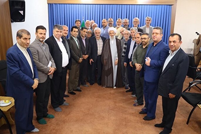 آموزه‌های اسلامی در همه شئون بازار جاری باشد