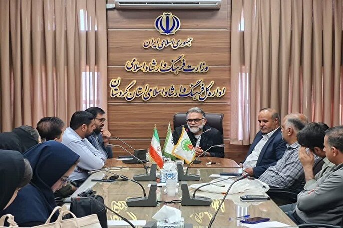 برگزاری نشست هم‌اندیشی رئیس بسیج هنرمندان کشور با هنرمندان بسیجی کردستان