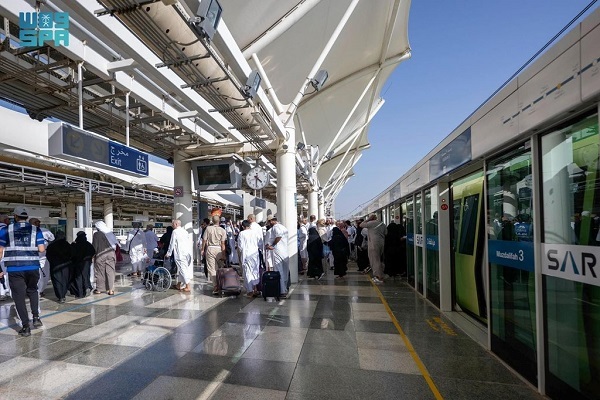 ادامه ورود حجاج به مدینه منوره پس از انجام مناسك حج