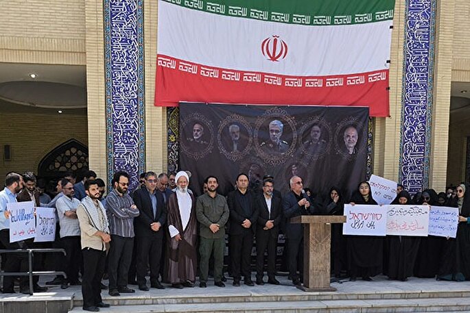 جهاد علم و تبیین در پیروزی بر دشمن مؤثر است