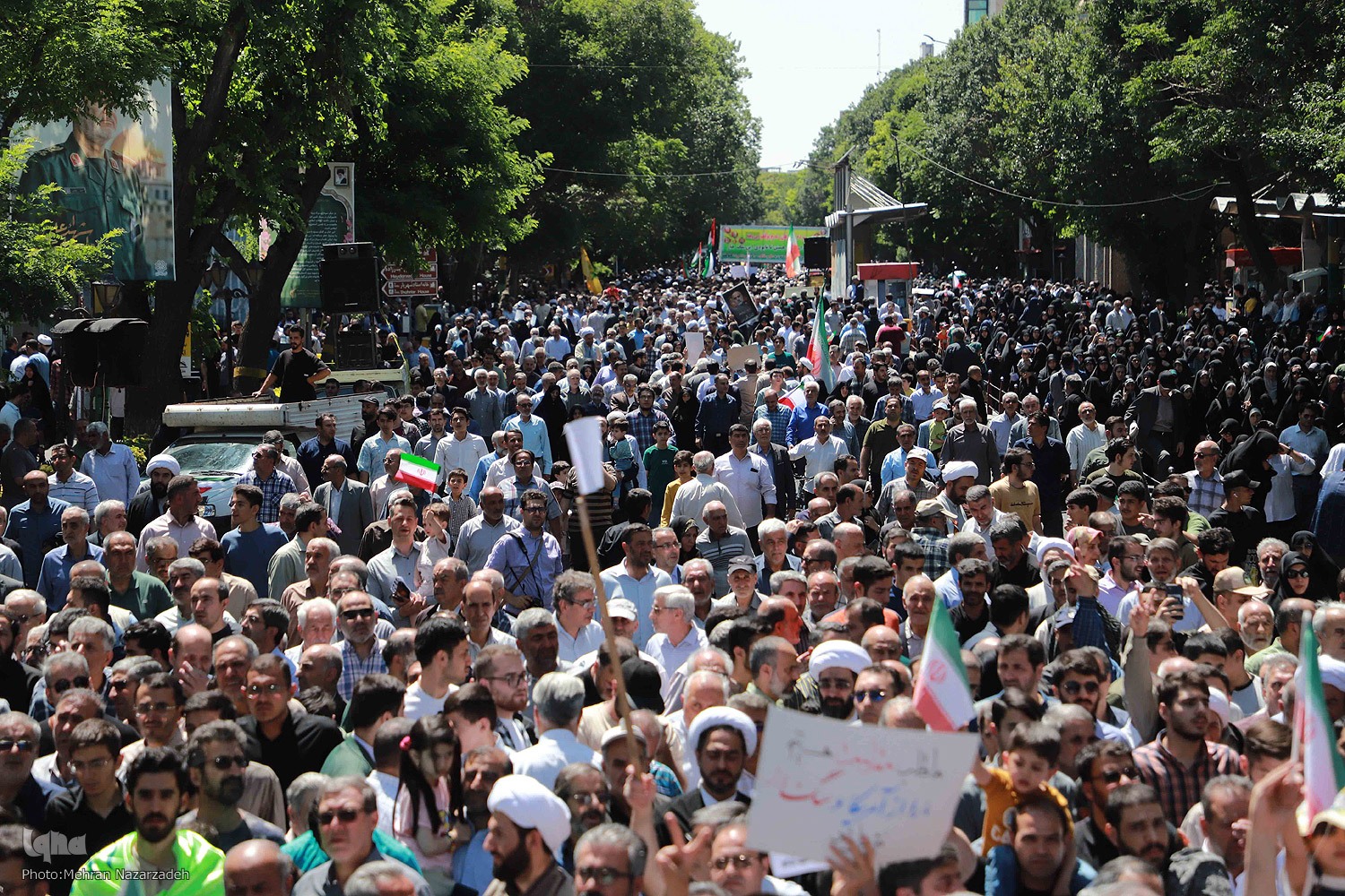 راهپیمایی خشم و نصر مردم در تبریز