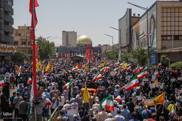 دشمنان هویت ملی ایران شرمساران تاریخ هستند دشمنان هویت ملی ایران شرمساران تاریخ هستند