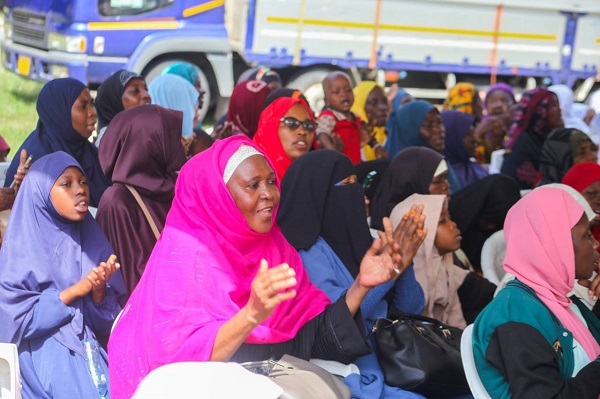 برگزاری محفل بزرگ قرآنی در دارالسلام تانزانیا + فیلم و عکس