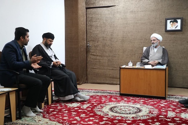 توسعه زیرساخت‌های ارتباطات با فرهنگ‌سازی همراه باشد