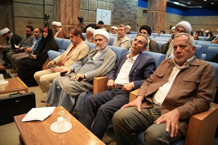 ارسال/ تدوین سند سیاستی پیام حوزه پیشرو از سوی گروه تاریخ دانشگاه باقرالعلوم(ع)