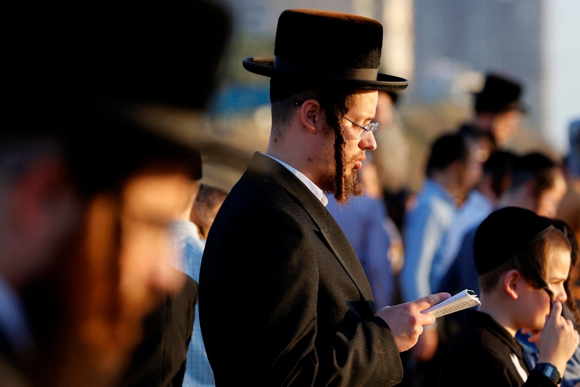 صهیونیست‌ها بر دورماندن مسلمانان از قرآن سرمایه‌گذاری می‌کنند