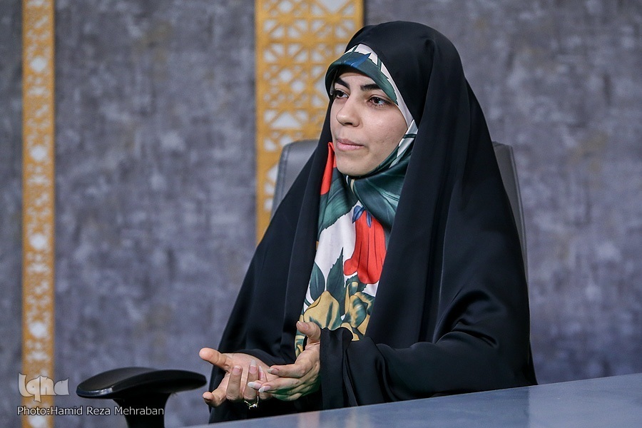 فاطمه شیرازی؛ حافظ کل قرآن یادداشت شفاهی منتشر کرد