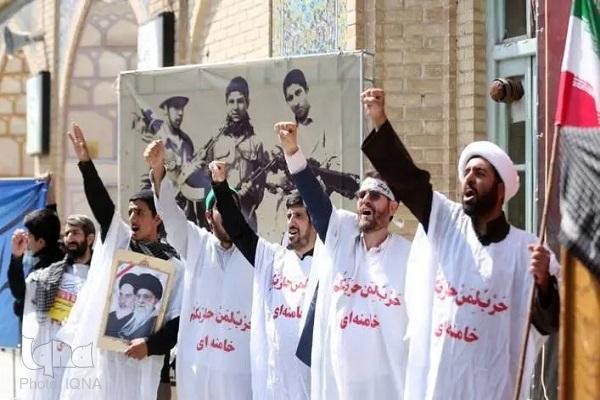 اعلام آمادگی اساتید، مدیران و طلاب برای تبیین و اجرای فتوای تاریخی مراجع تقلید