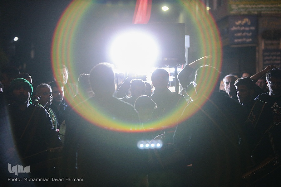 آیا گریستن و سینه زدن بدون معرفت هم اثر بخش است؟