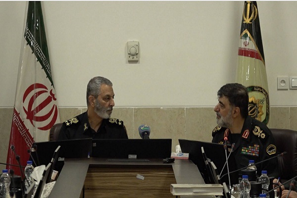 دیدار فرمانده کل انتظامی با رئیس ستادکل نیروهای مسلح