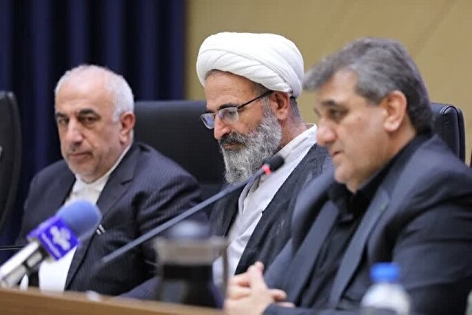 حفظ سرمایه اجتماعی با خدمت‌رسانی به مردم محقق می‌شود