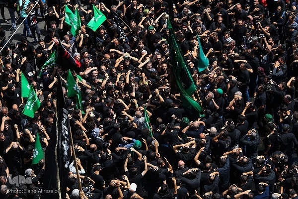 تشیع اعتقادی بدون مراسم سوگواری عاشورا ممکن نیست تشیع اعتقادی بدون مراسم سوگواری عاشورا ممکن نیست