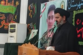 شهدا نماد غیرت و عزت ملت ایران‌ هستند