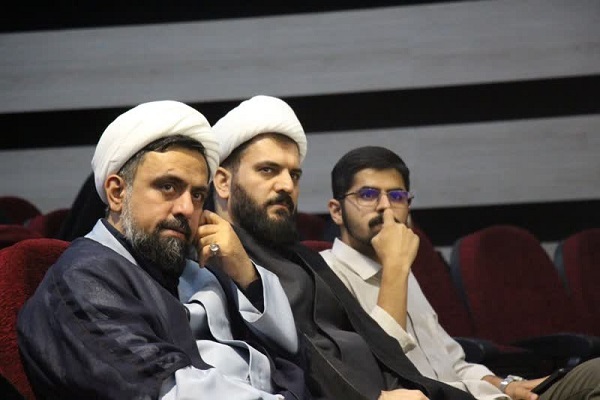 حوزه‌های علمیه باید به‌عنوان پرچمداران تدبر در قرآن شناخته شوند