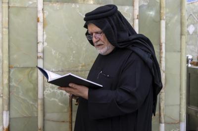 تامین 15 هزار جلد قرآن و کتاب ادعیه و زیارت در حرم حضرت ابوالفضل (ع) + عکس